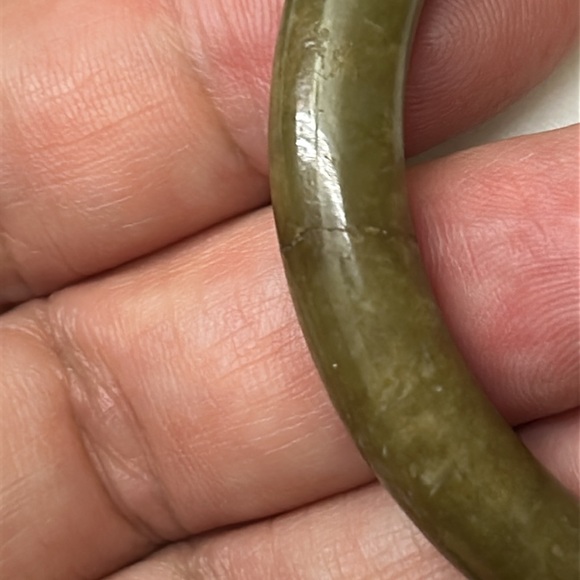 🖤Older Vintage Jade bangle - Picture 4 of 10